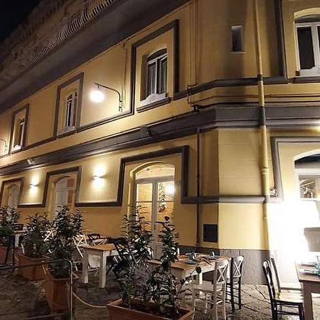 Donna Luisella B&B ナポリ エクステリア 写真